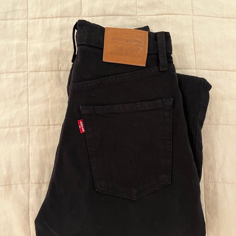 Levi's Ribcage Straight Jeans in Black